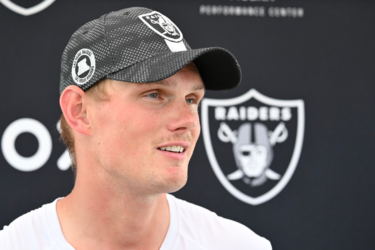 Daniel Carlson Breaks Silence on Giving up Jersey Number to Ashton Jeanty