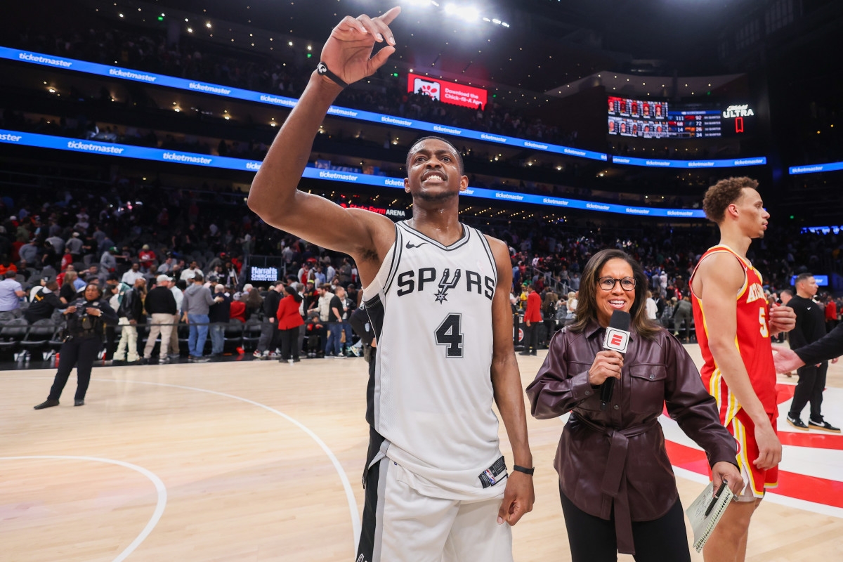 San Antonio Spurs Linked to Elite Playmaker in NBA Offseason Prediction