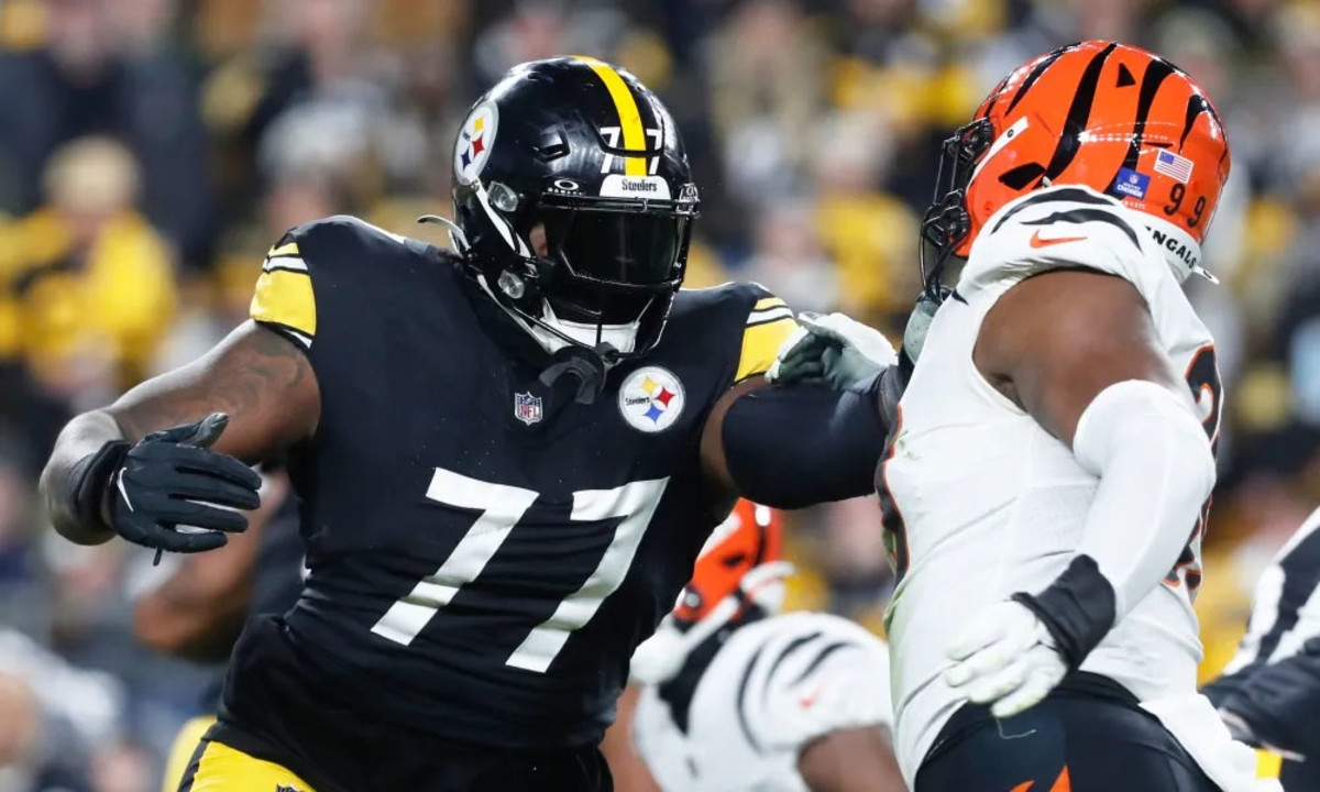 Steelers Offensive Lineman Announces Position Change