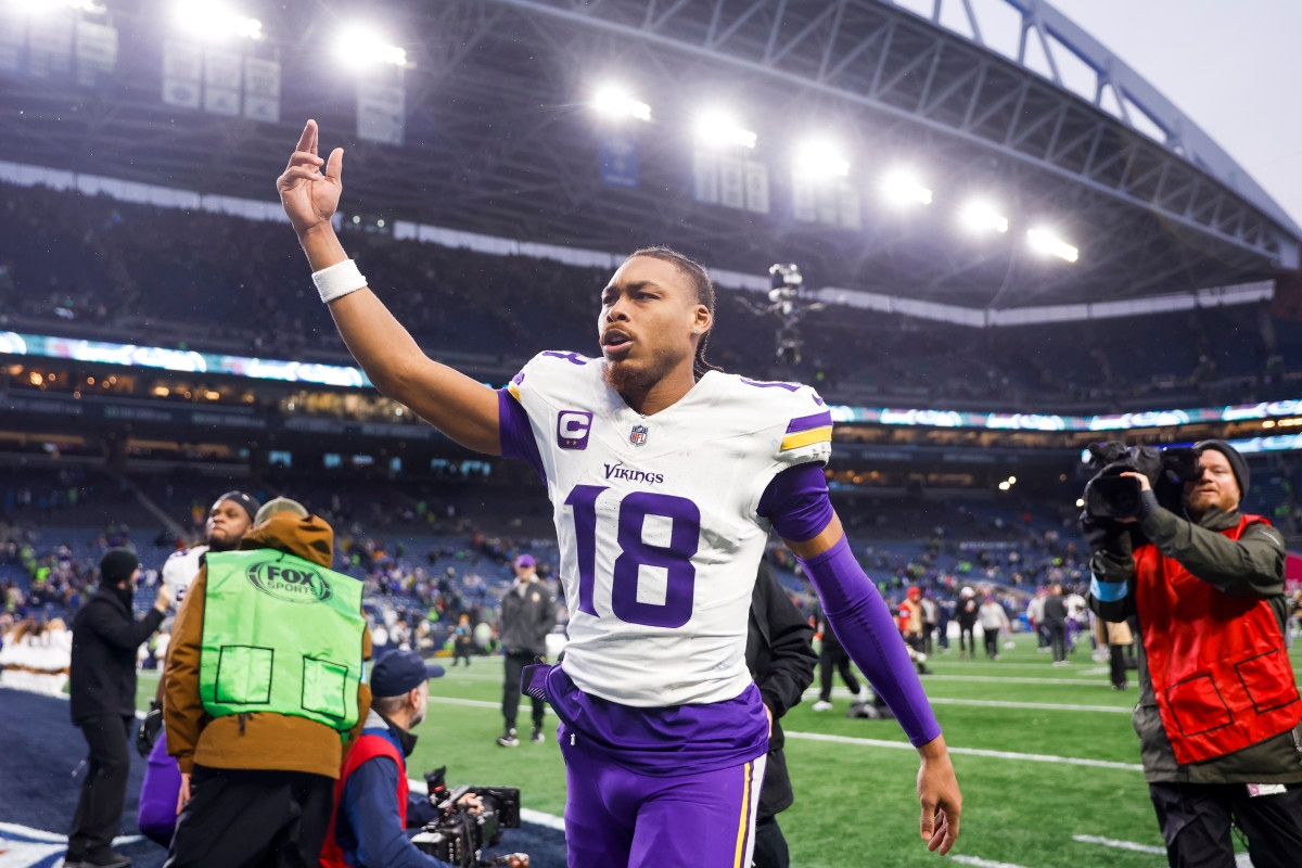 NFL Reacts to Vikings' Justin Jefferson Birthday Announcement on Monday