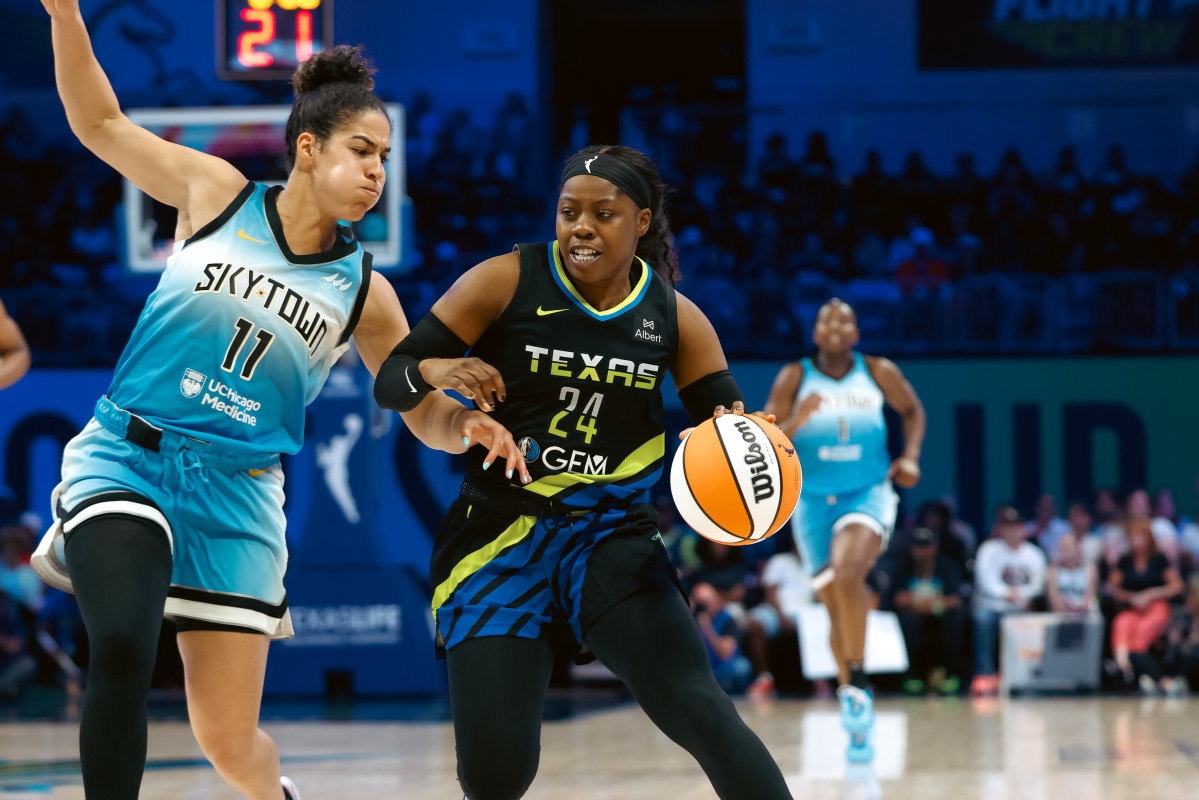 Chicago Sky Star Issues Blunt Response After 11th Loss