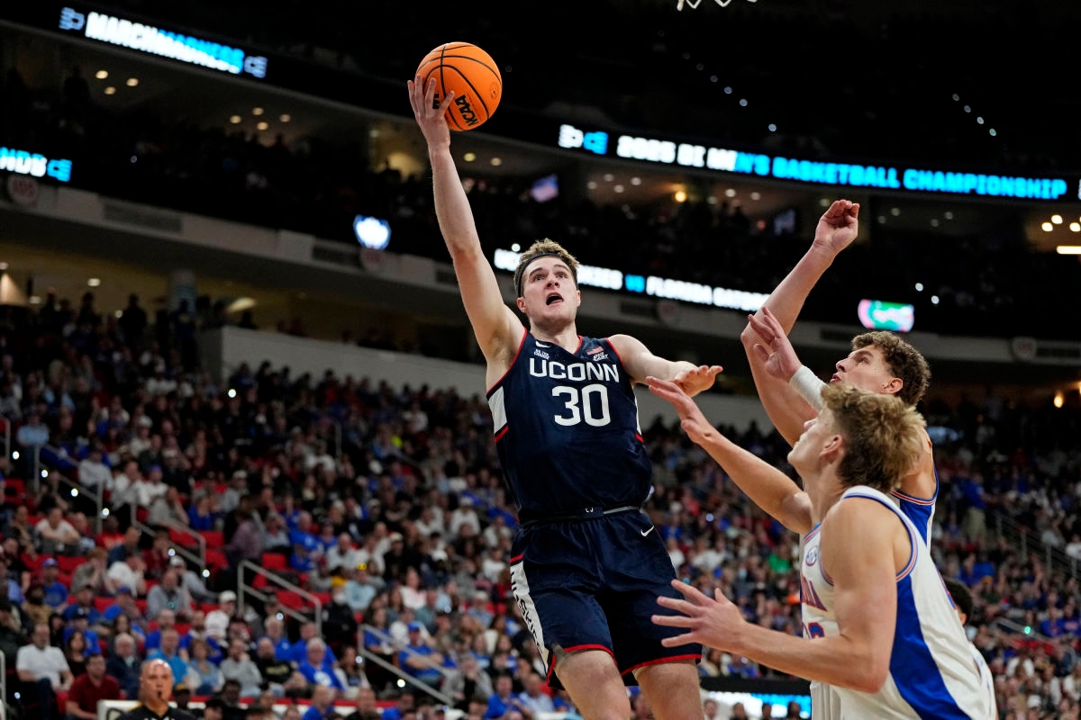 NBA Mock Draft Predicts Timberwolves Will Pick UConn's Liam McNeeley