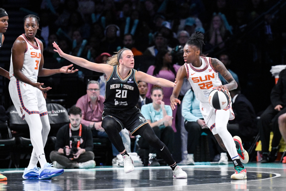WNBA Sends Message on Superstar's 48-Point Win on Sunday