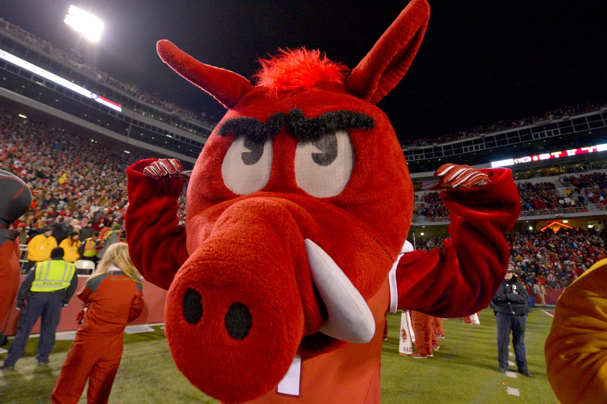 Arkansas Adds Texas Offensive Lineman to 2026 Recruiting Class