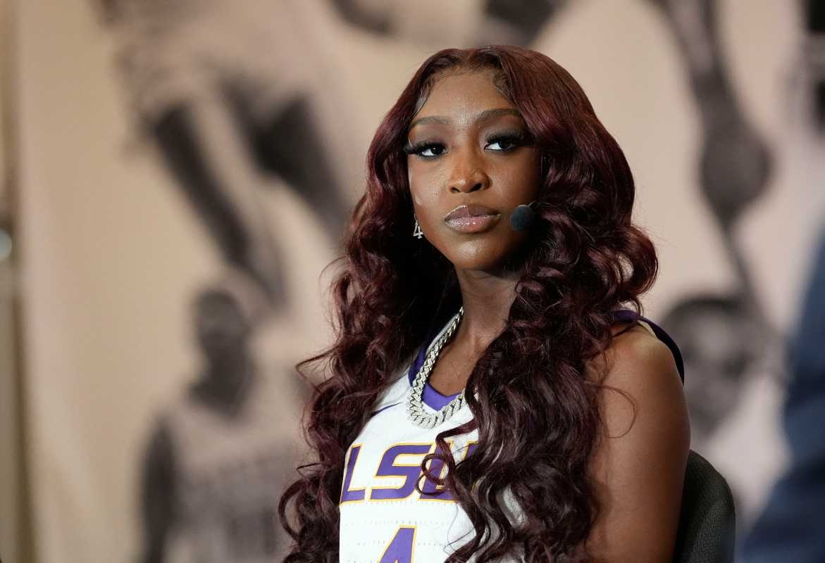Flau'Jae Johnson Honors Her Parents in Latest Song