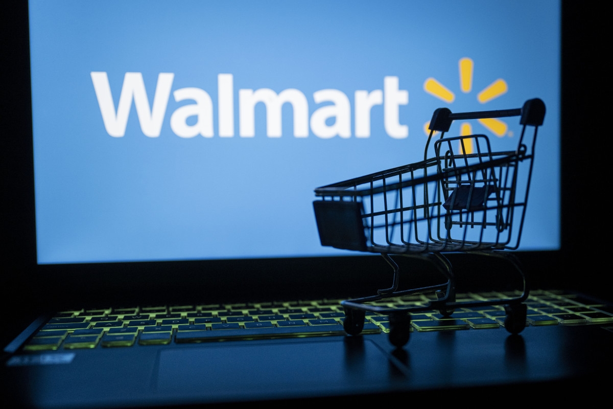 Walmart Selling $1100 Samsung Smart TV for $600: 'Truly a Game-Changer'