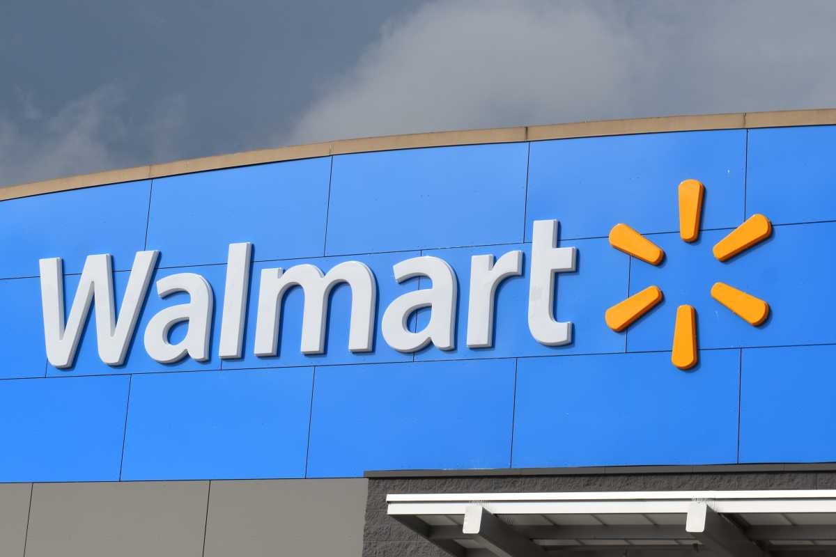Walmart Is Selling a 'Very Nice' $100 Smart Watch for Only $19