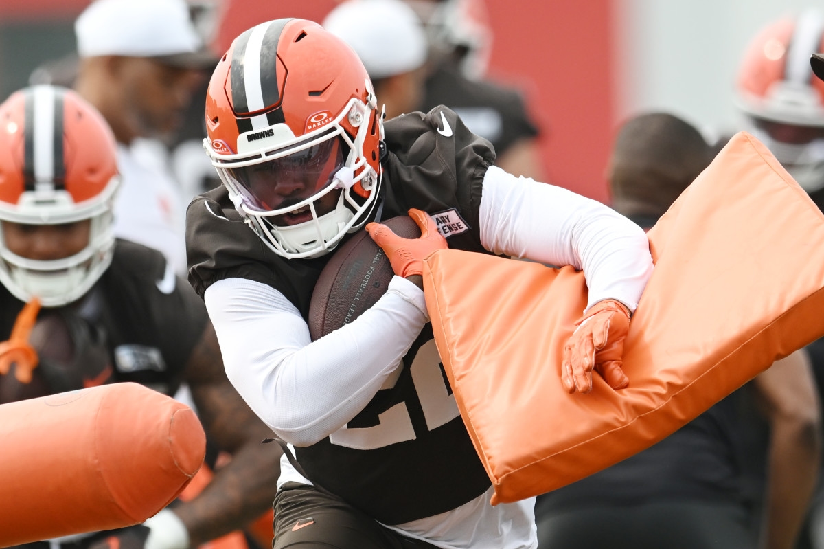 Latest NFL news will thrill Cleveland Browns fans but could signal a roadblock for former Tennessee Vols standout Dylan Sampson