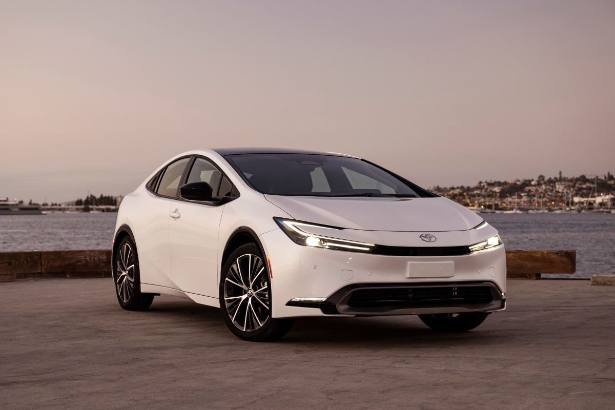 Toyota Launches Standout Prius PHEV Lease Offer for July
