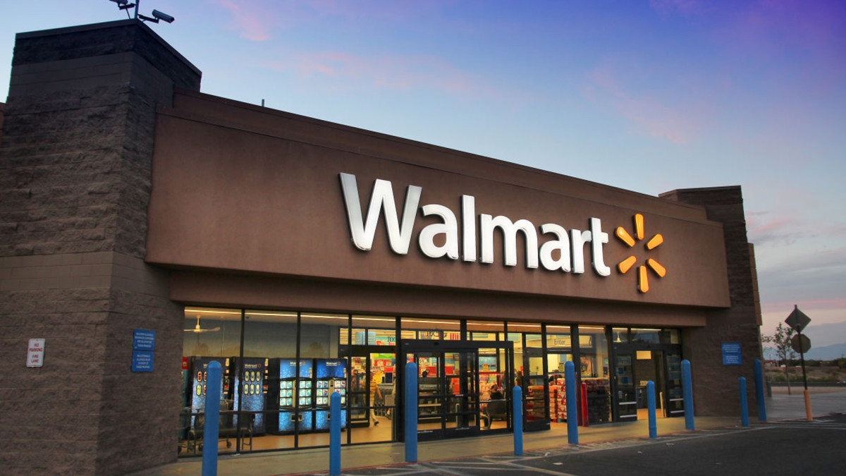 Walmart is selling a 'powerful' $407 electric pressure washer for $88, and shoppers say it's 'small but mighty'