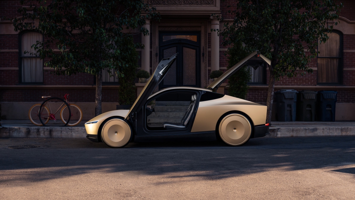 Tesla's Robotaxis Won't Be Driving Alone — Humans Will Be Watching