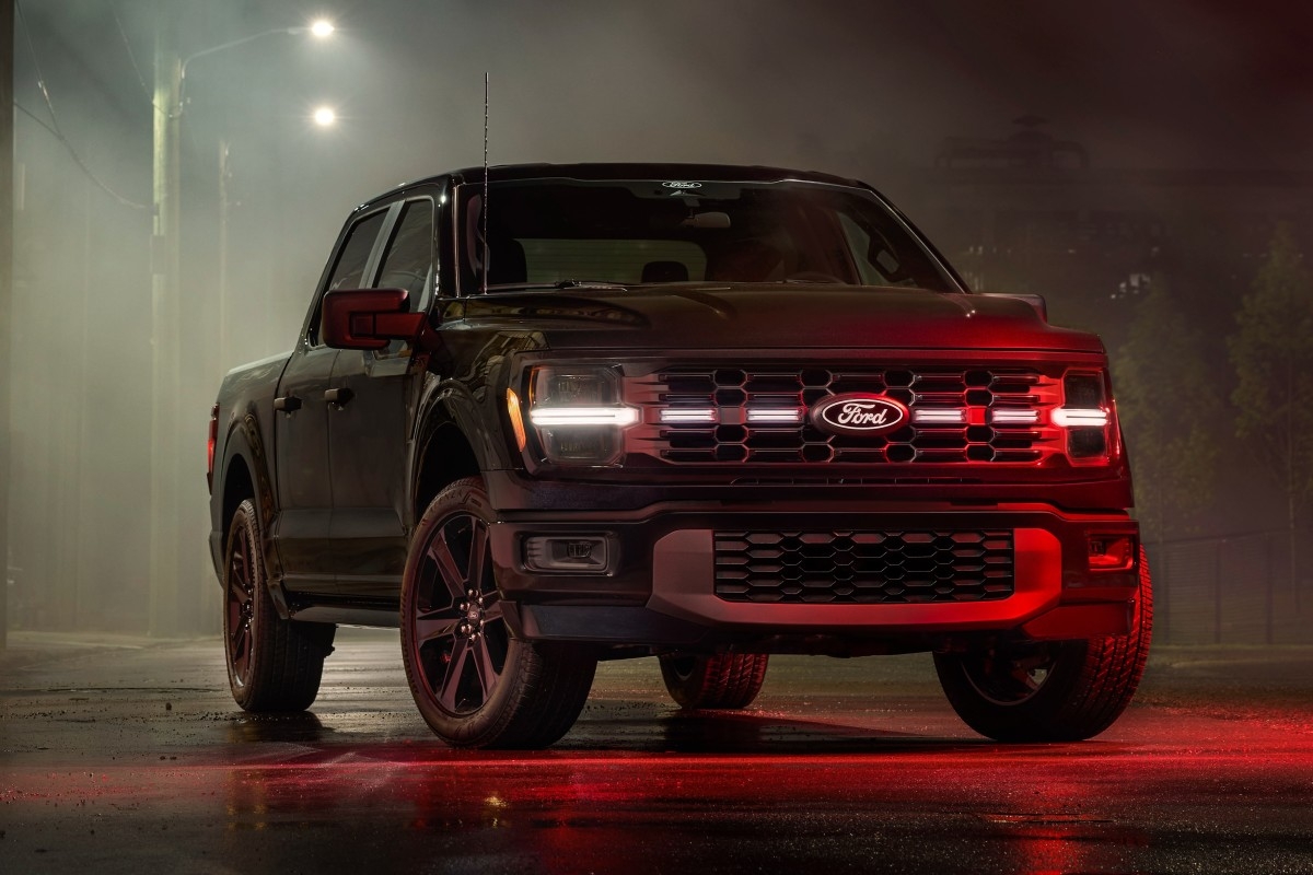 The 2025 Ford F-150 Lobo Marks the Return of the Factory Street Truck