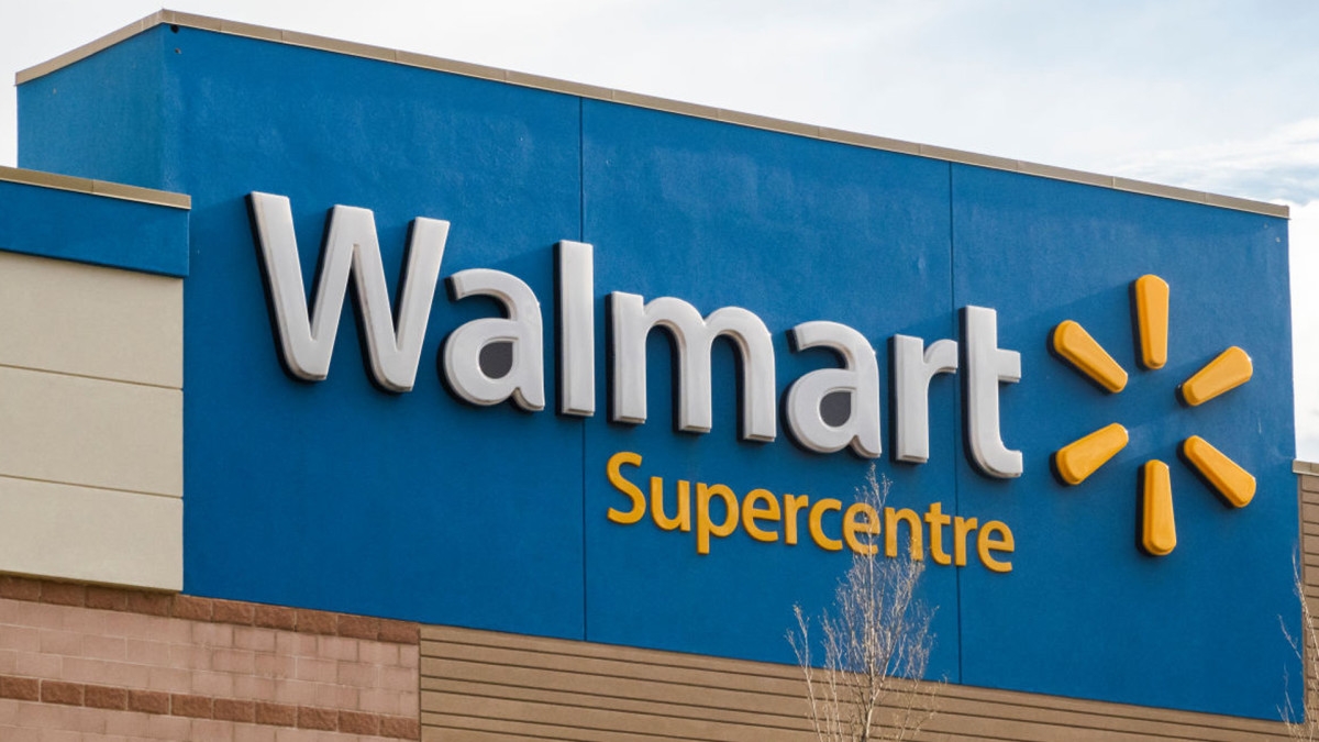 Walmart is selling a $490 4-piece luggage set for just $90