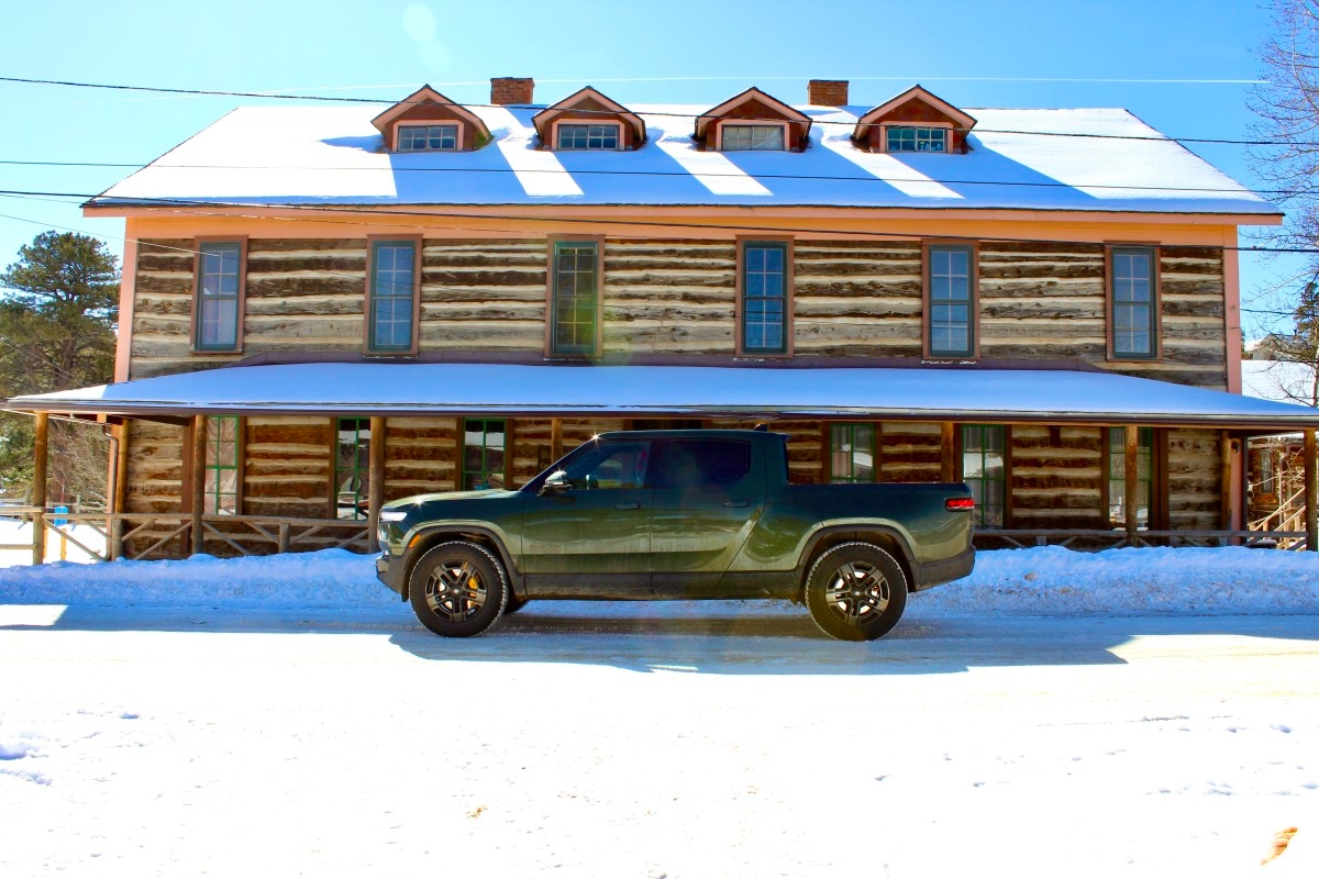 Rivian R1T delivers on this EV feature that Tesla forgot