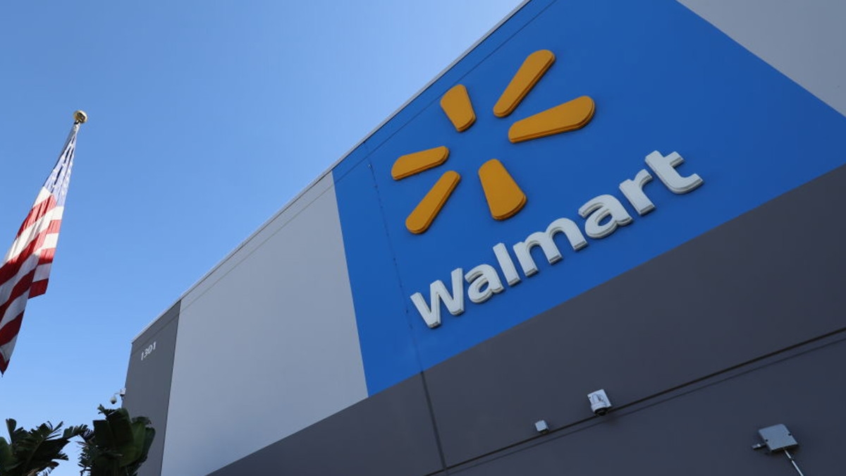Walmart is selling a $280 metal tool chest for just $139 that shoppers call the 'best tool stash of all time'