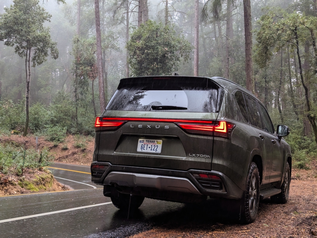 2025 Lexus LX 700h: 4 reasons to love it, 2 reasons to think twice