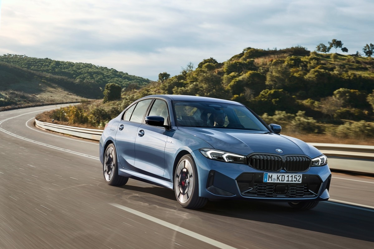 Shopping for a 2025 BMW 3-Series? Here's What Experts Say You Should Look at Instead