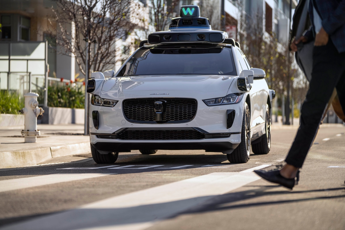 US' Leading Autonomous Vehicle Company Collected 589 Parking Tickets Last Year in San Francisco