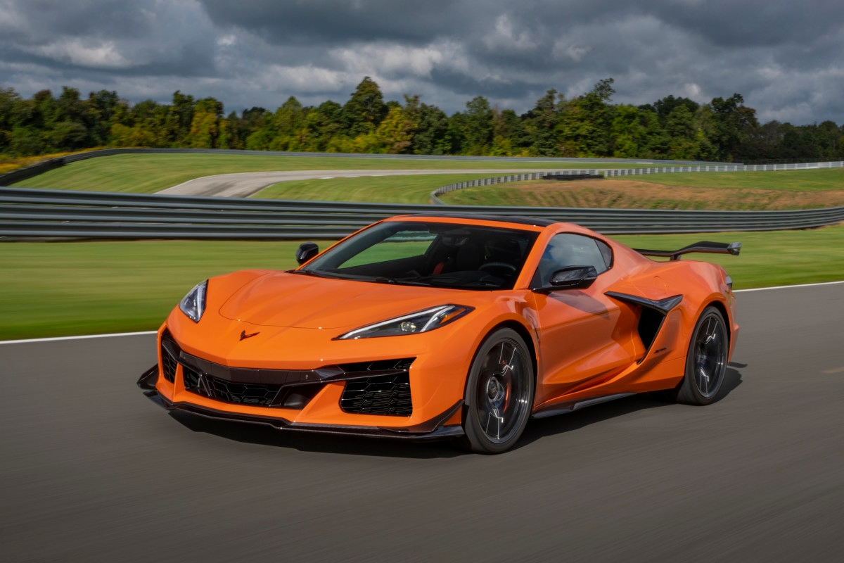 Is the 2025 Corvette Z06 worth $112,100?