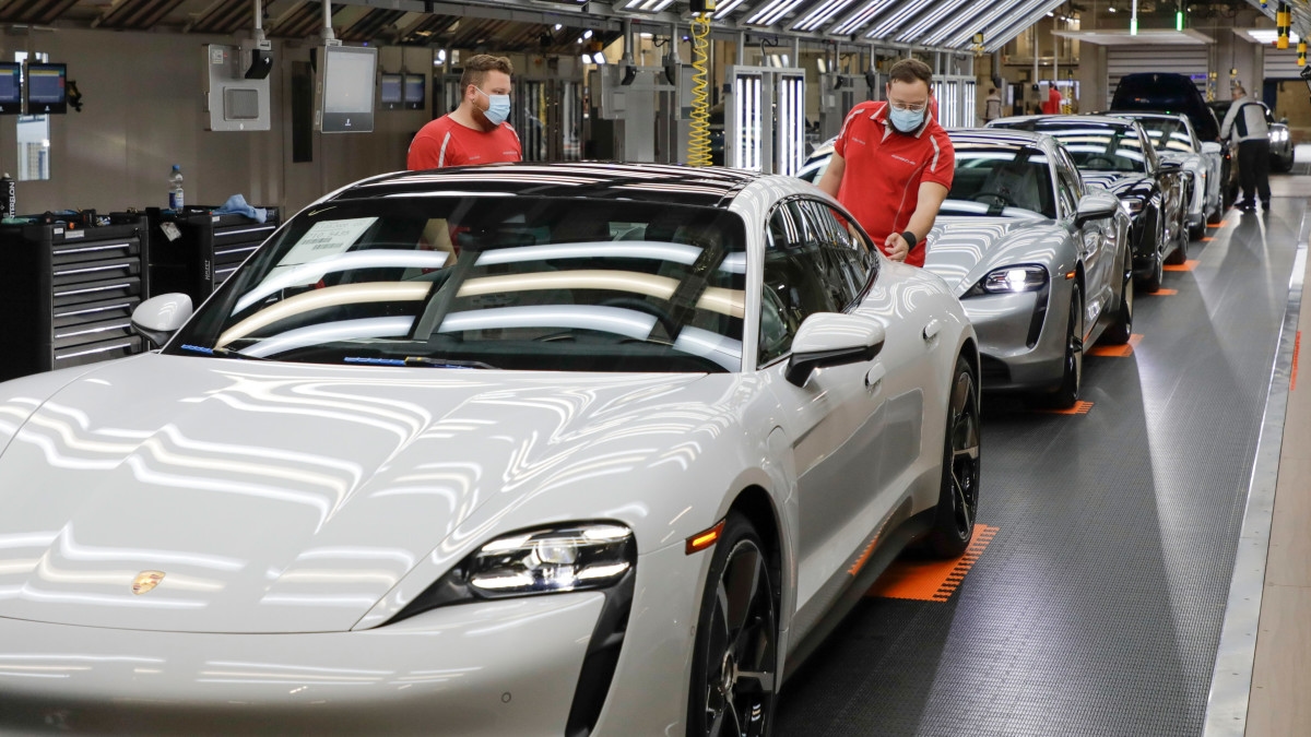 Porsche Admits Trouble Ahead: 'Our Business Model No Longer Works'