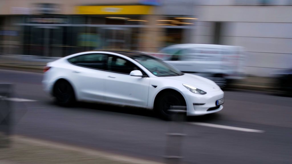 An Old Promise About Full Self-Driving Catches Up to Tesla