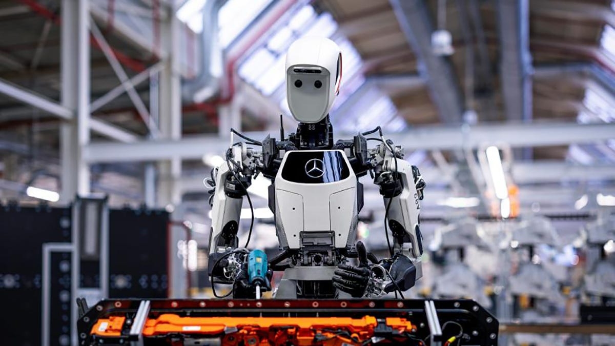 Should Auto Workers Fear Humanoid Robots or AI?
