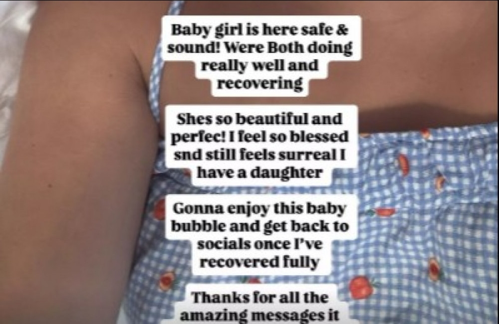 Marnie Simpson gives birth to third child