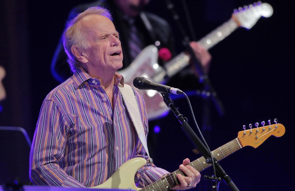 Al Jardine will have an 'empty seat' on tour after Brian Wilson's death