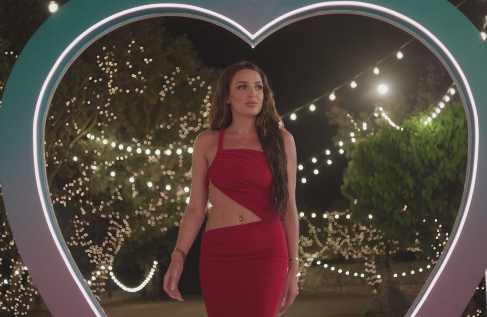 Love Island unleashes first series 12 bombshell leaving 1 Islander vulnerable