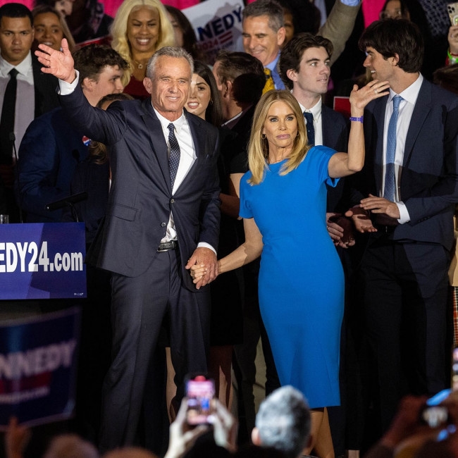 Cheryl Hines doesn't see ‘any point' trying to publicly explain husband's sexting scandal