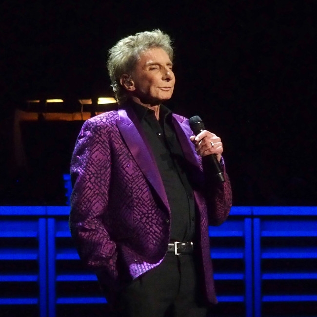 Barry Manilow heartbroken by Billy Joel's health crisis