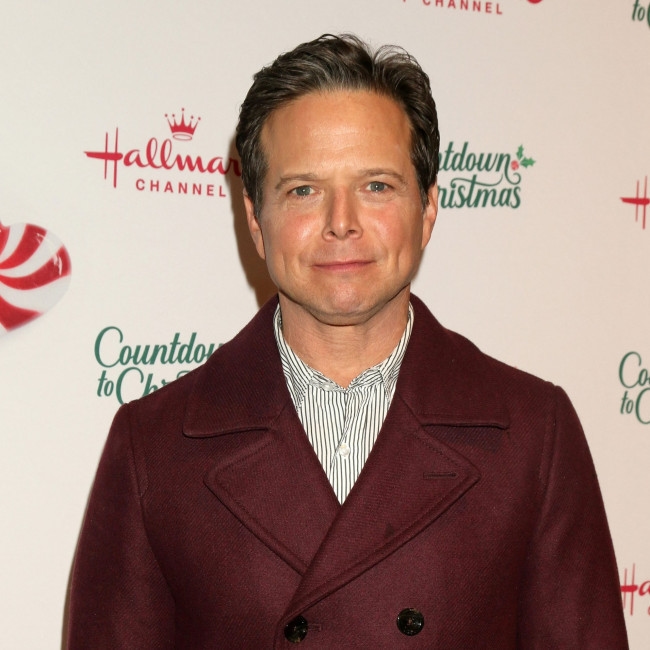 Scott Wolf granted temporary custody of children