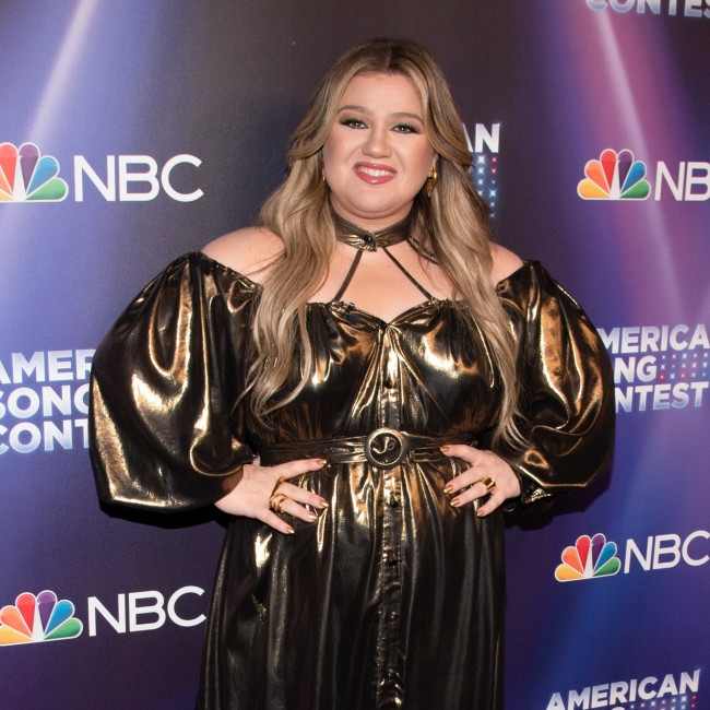 Kelly Clarkson ‘putting her children first as she grieves over death of ex-husband Brandon Blackstock'