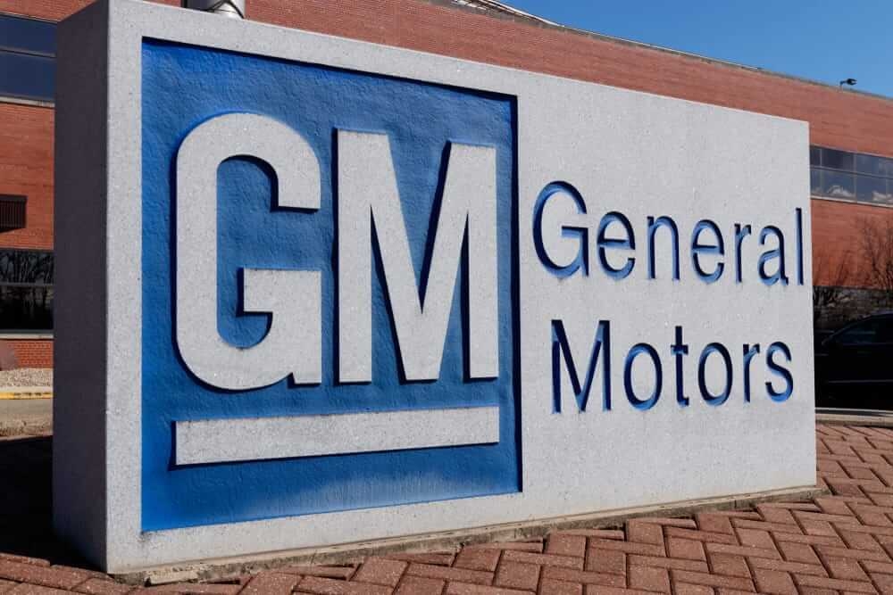 Are Wall Street Analysts Predicting General Motors Stock Will Climb or Sink?