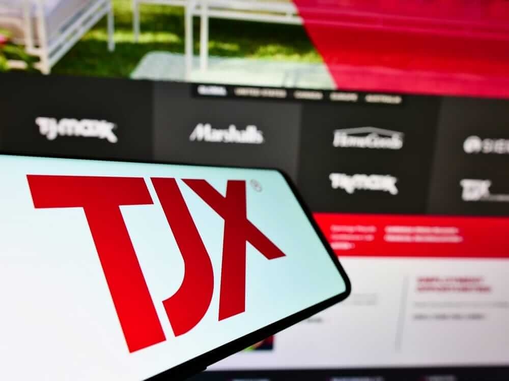 Here's What to Expect From TJX Companies' Next Earnings Report