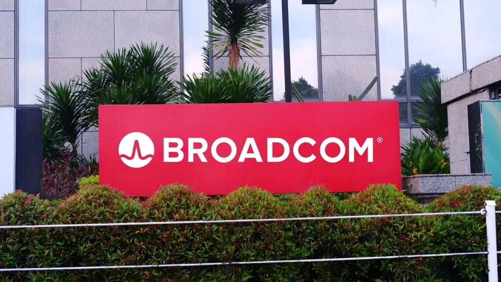 Broadcom Just Got a New Street-High Price Target. Should You Buy AVGO Stock Here?