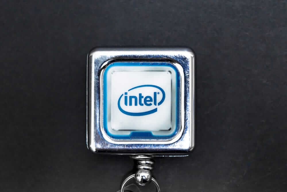 What You Need to Know Ahead of Intel's Earnings Release