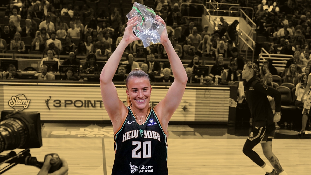"Takes a lot of courage to be able to do that as a rookie" - Sabrina Ionescu explains why she is giving half of her 3-point contest prize to Sonia Citron