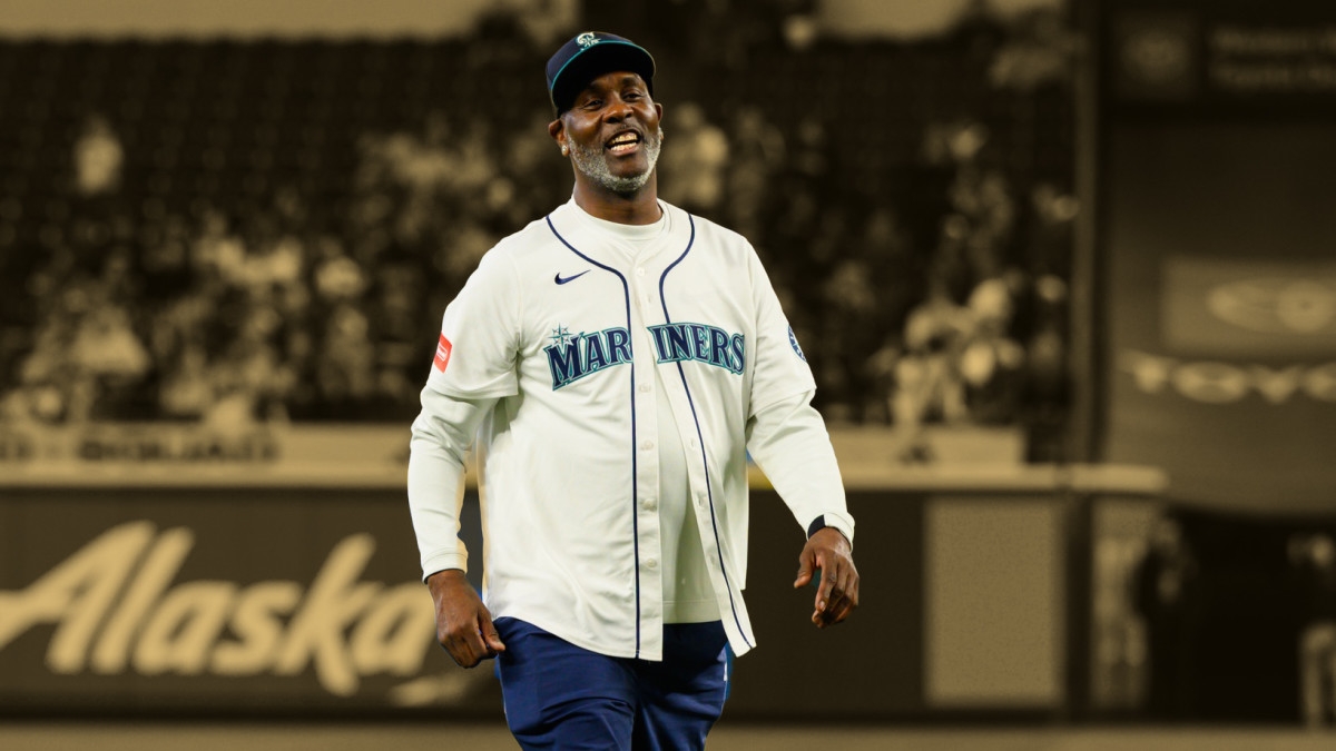 "Lot of teammates don't be as close as us three are after basketball" - Gary Payton on why he keeps close ties with his old SuperSonics teammates