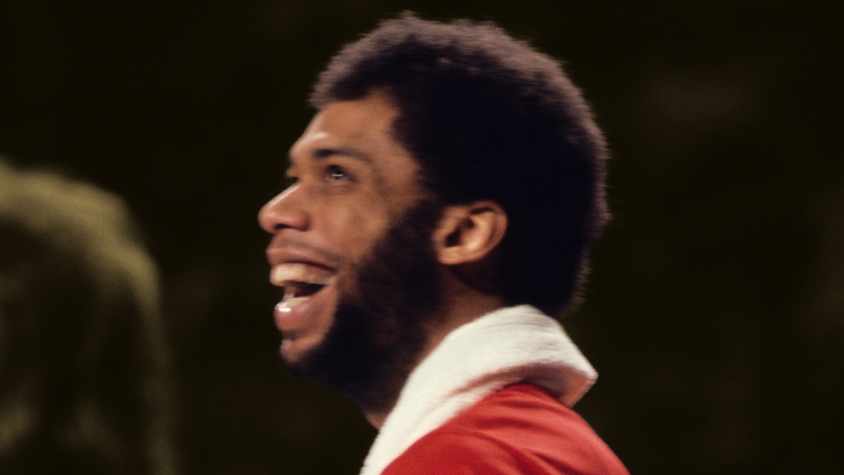 "I maintained that attitude for way too long" - Kareem Abdul-Jabbar admits he regrets not showing a friendlier personality during his basketball career