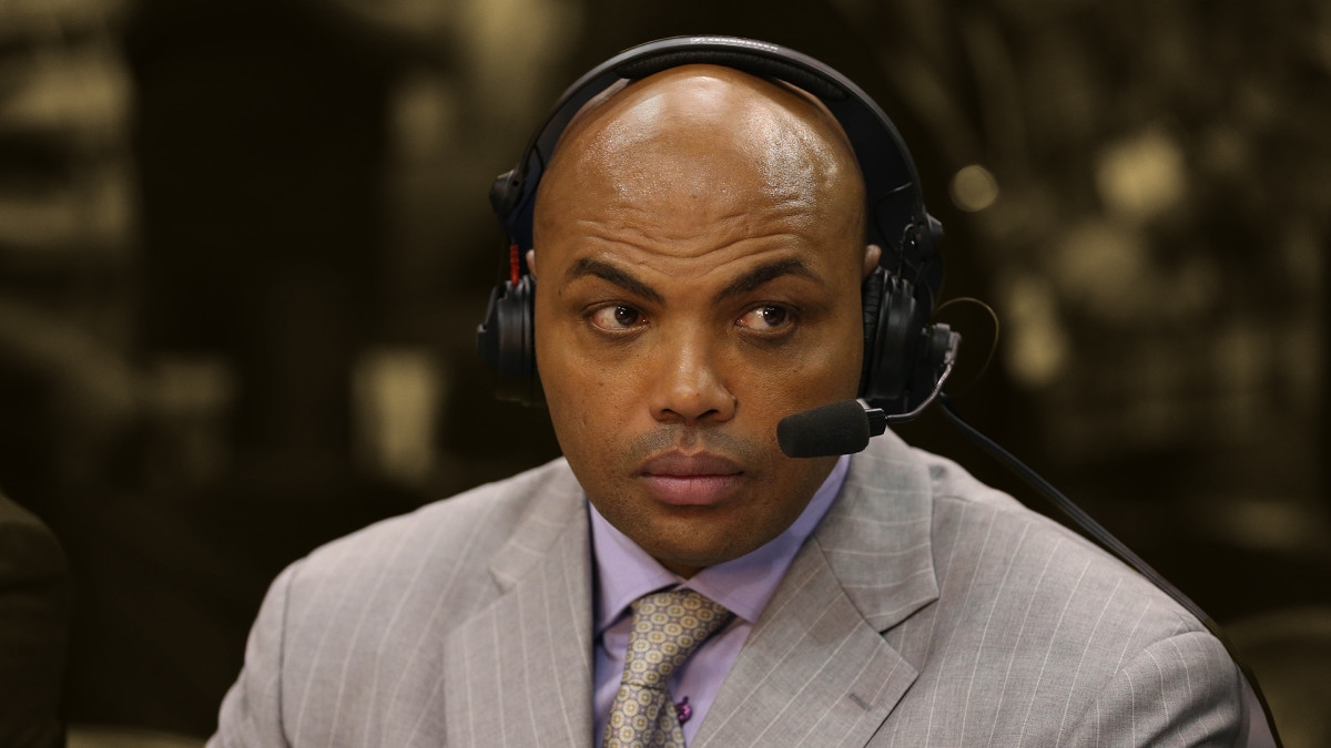 "It's some really bad stuff going on in the locker room" - Charles Barkley on what bothers him the most about "The Last Dance"