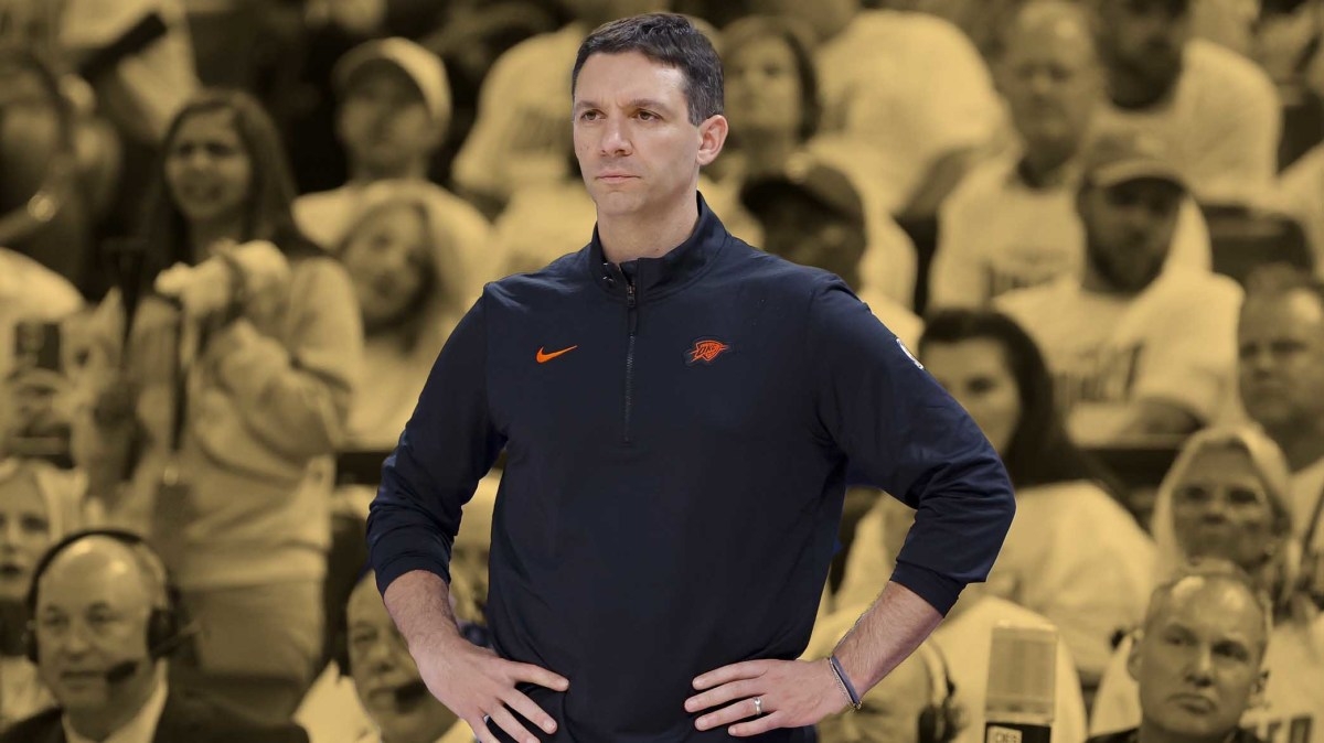"Mark Daigneault fixed the garage door that wasn't broken" - Zach Lowe says Thunder coach overthought by changing the starting lineup for Game 1