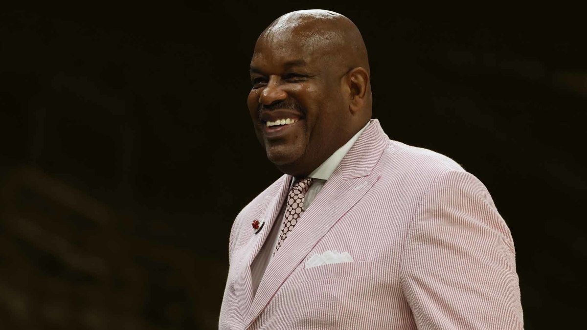 "Find me a better all-white team" - Cedric Maxwell claims he played with the five best white basketball players