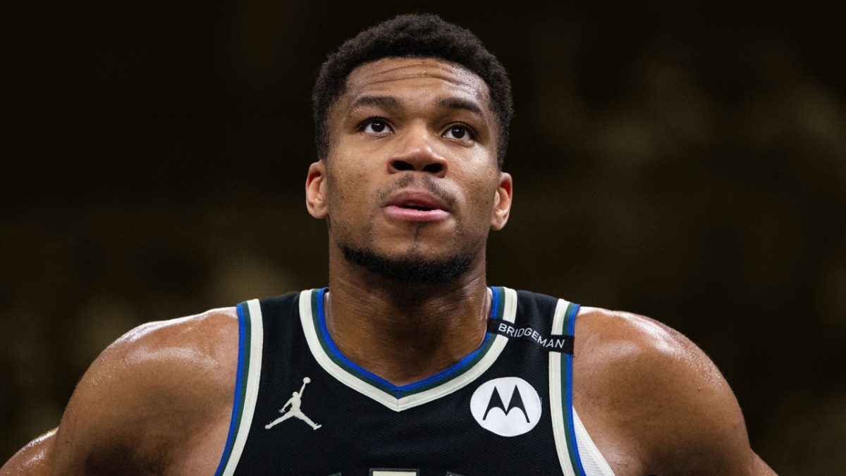 "I still feel it and I think I'm going to feel it until I die" - Giannis Antetokounmpo on the lingering effect of playing through a hyperextended knee in the 2021 NBA Finals