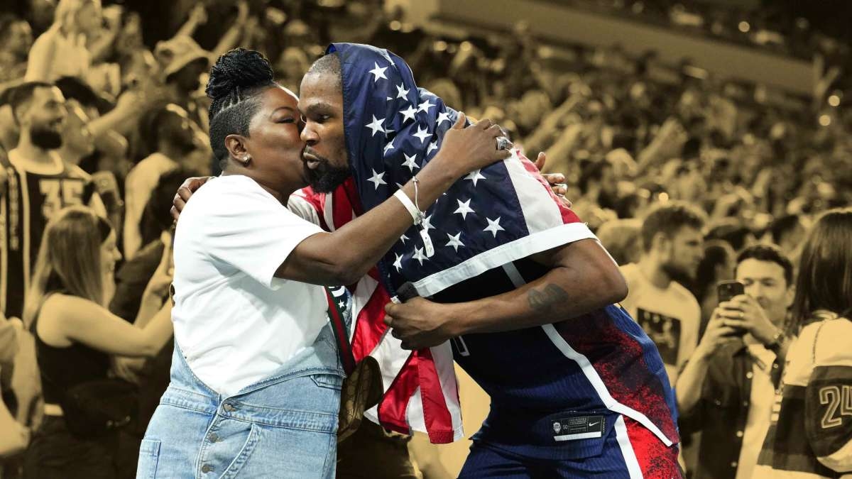 "For nine years, he refused to speak a word against that team" - Kevin Durant's mom revealed her son was frustrated with the Thunder