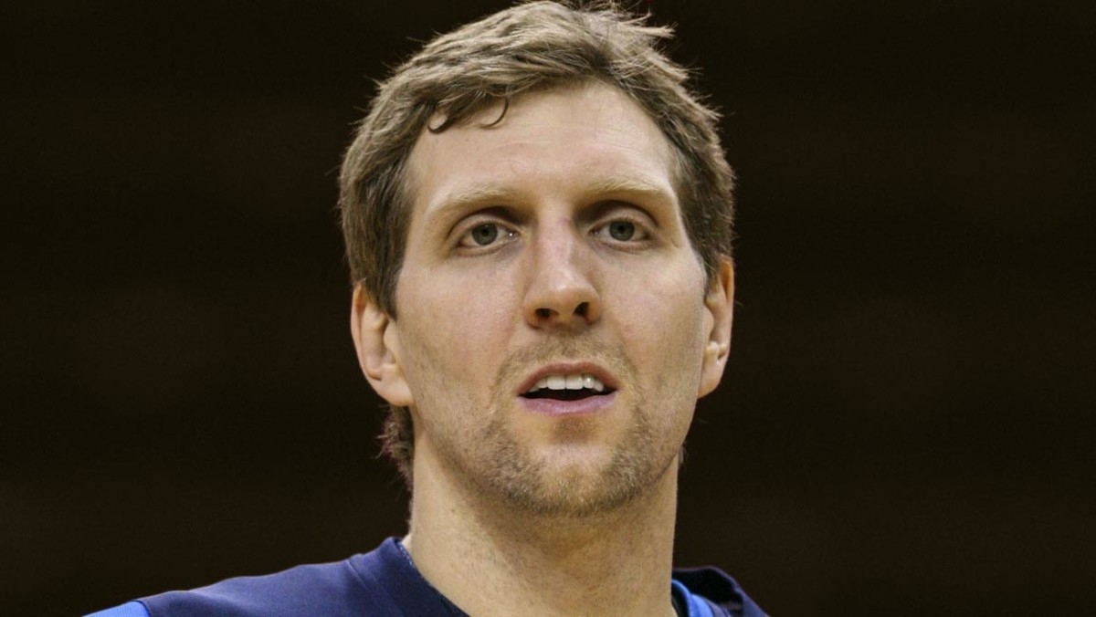 Dirk Nowitzki breaks down the secrets behind his leadership style: "Always set the tone through actions within the team"