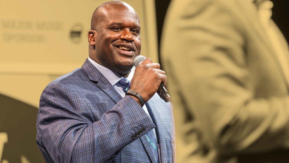 When Shaquille O'Neal had the LA Times publish full-page advertisement thanking Lakers Nation: "You have been there with me through it all"
