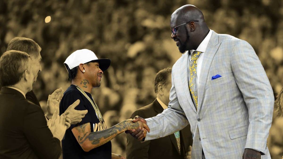 "I always had to protect you" - Allen Iverson confronted Shaquille O'Neal for tucking his chain in every time he was in Los Angeles