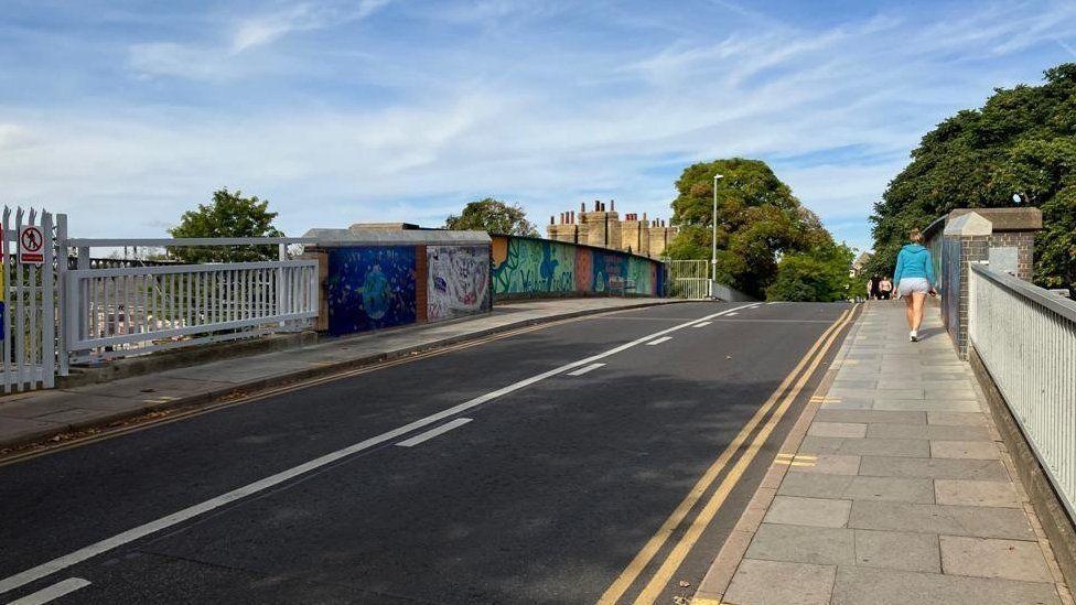More than 4,600 bus gate fines issued to drivers