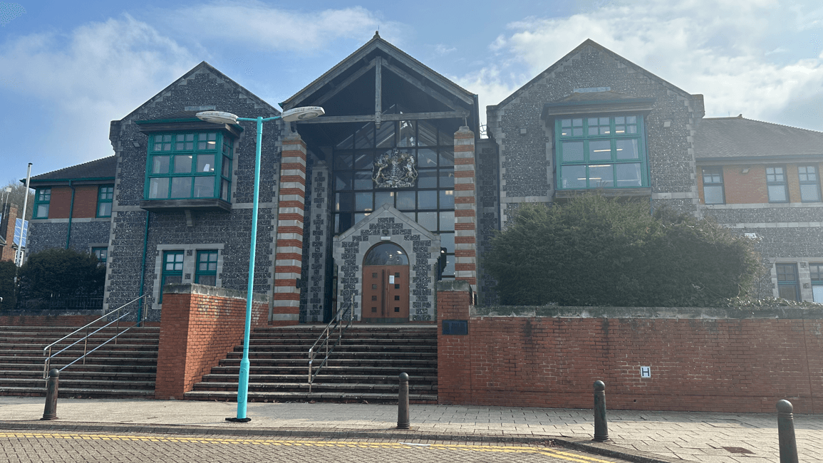 Alleged Hamas supporter jailed for illegal entry
